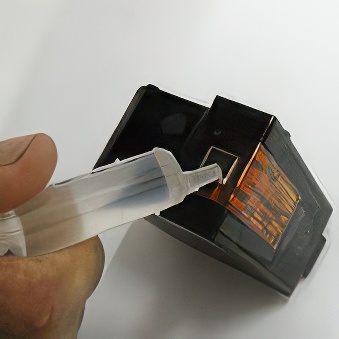 Special gel (30ml) to protect print-head in the black and colour cartridges