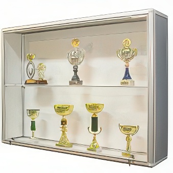 Showcase for the cups with one shelf 150 x 90 x 25 cm