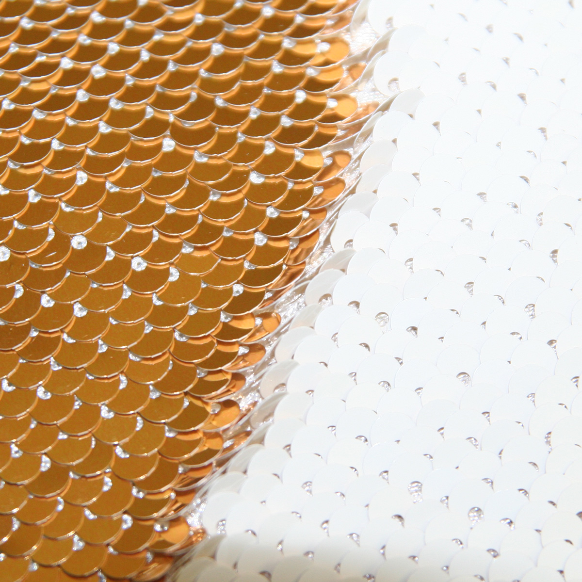 Two-color thermo sequins for sublimation