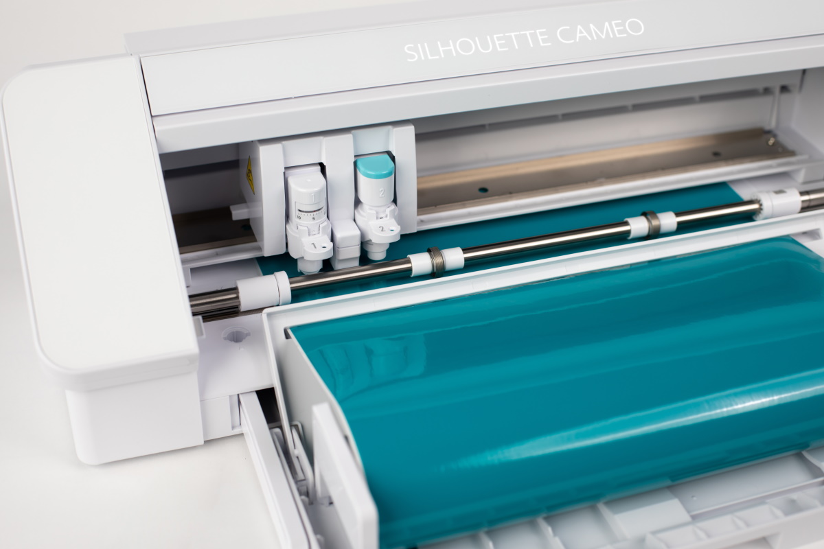 Cutting plotter - Silhouette Cameo 4