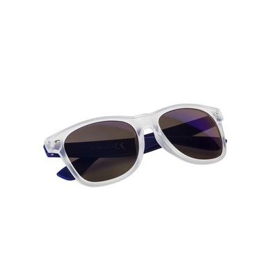 Sunglasses with UV400 protection