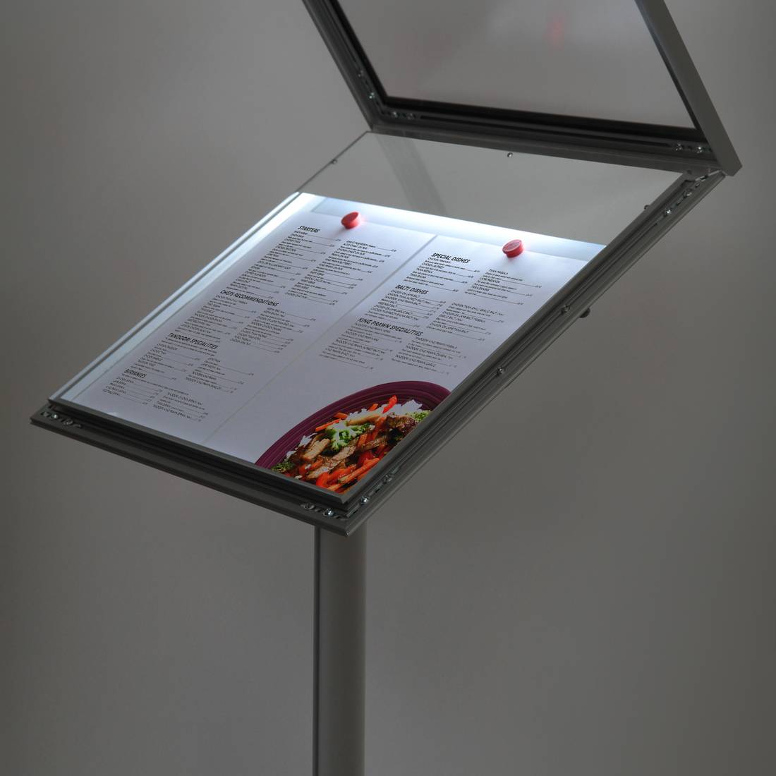 Zewnętrzny stojak na menu z podświetleniem LED i zamkiem na kluczyk (format 2 x A4)