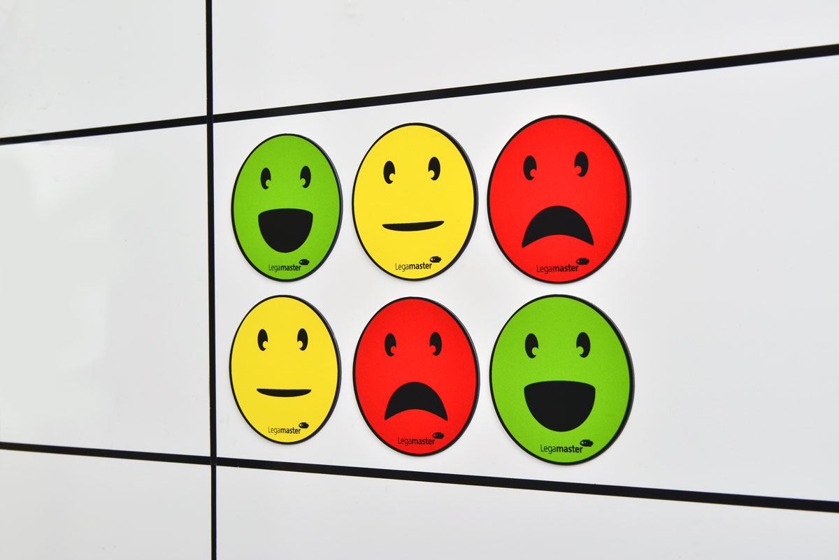 Round magnets - faces: neutral, smile, sad