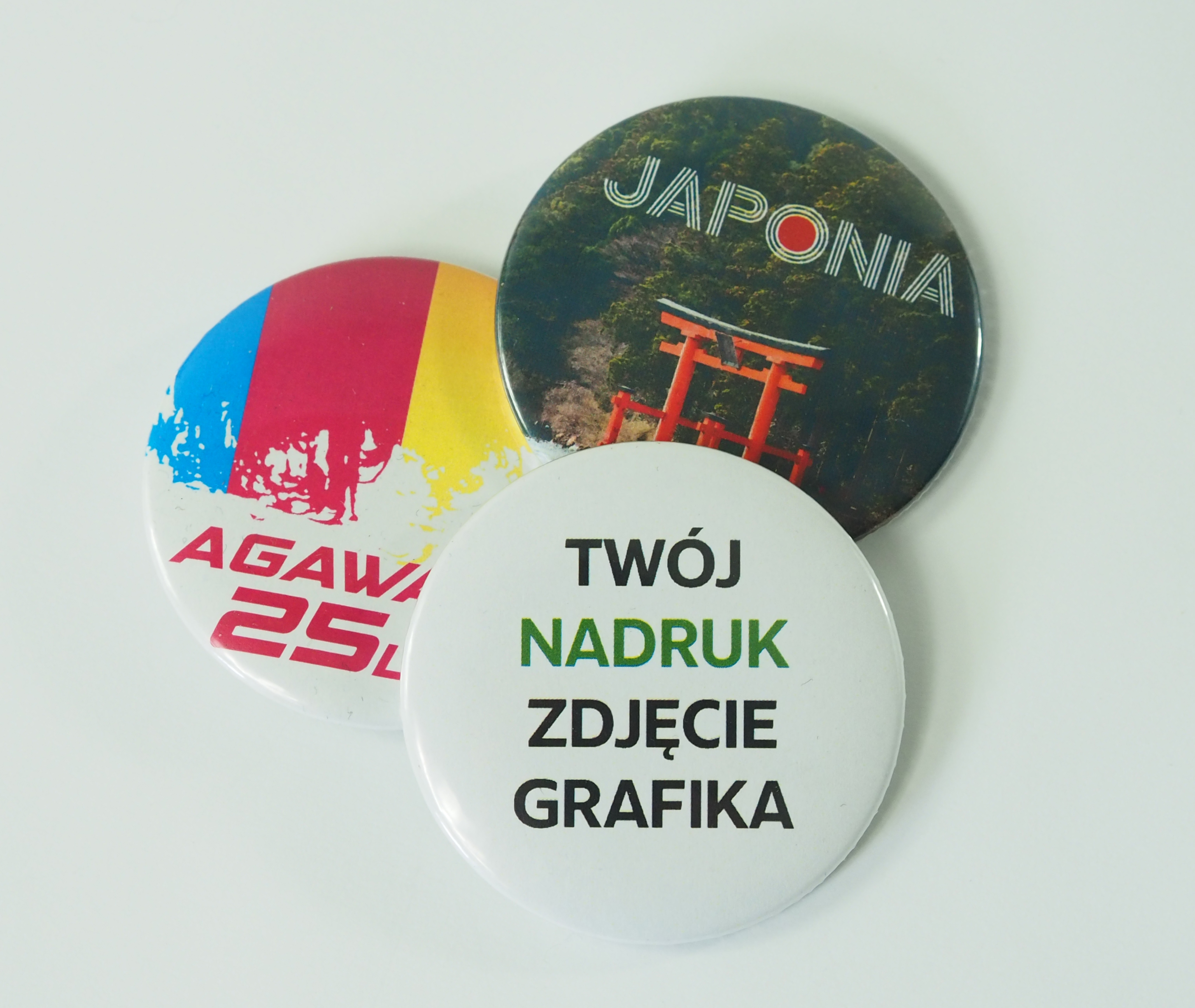 Elementy do składania znaczków z otwieraczem magnetycznym